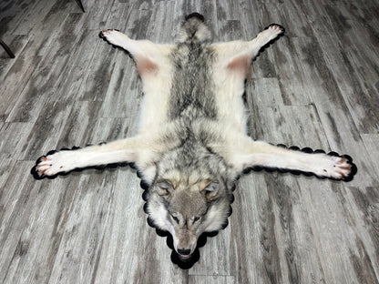 Rug - Arctic Wolf #16216